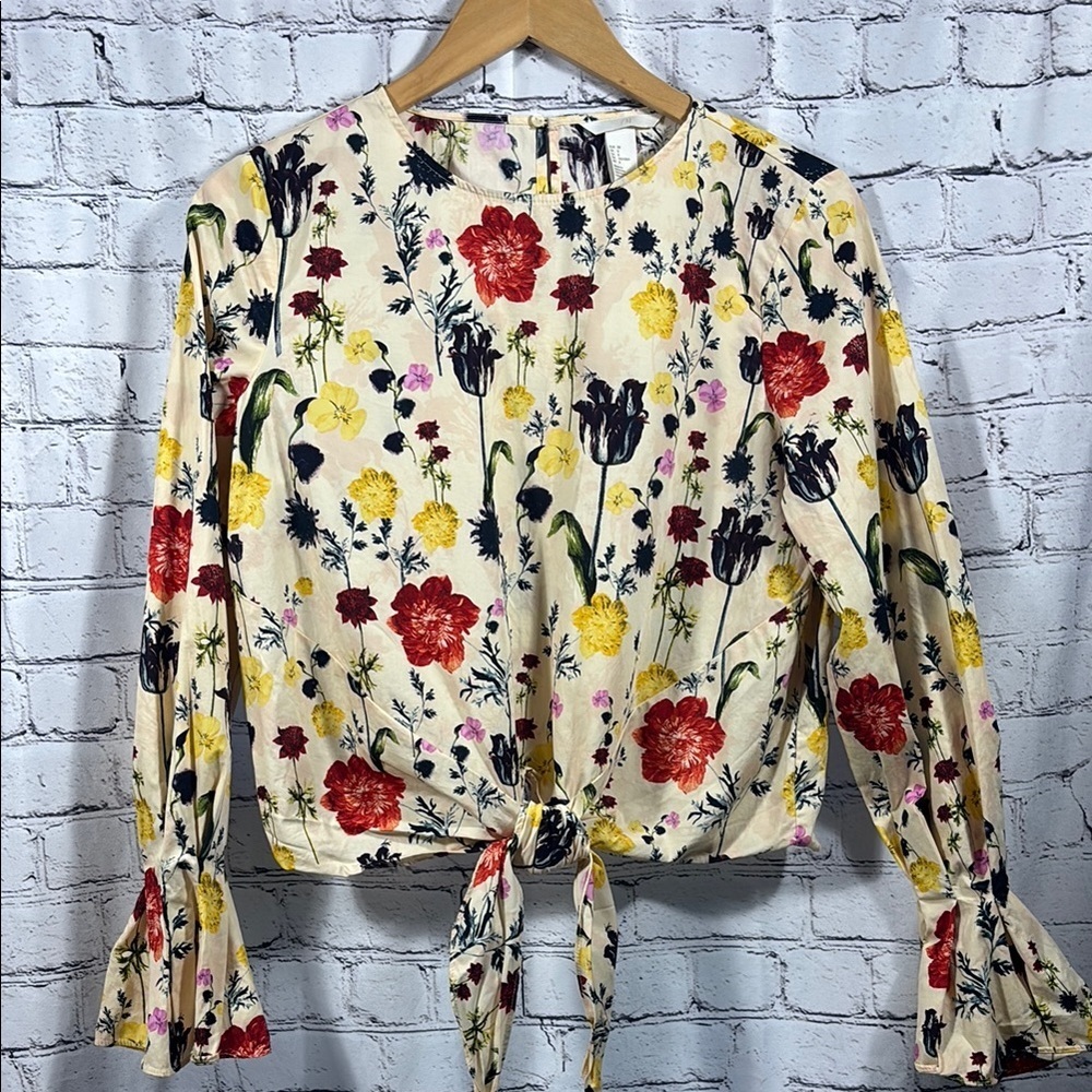 H&M Cream and Red Ruffled Tie-Front Blouse